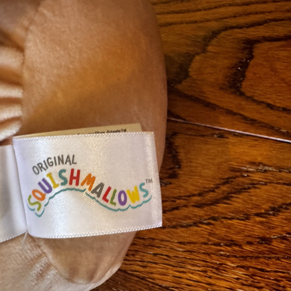 Hello Kitty Sanrio Squishmallows Gingerbread Christmas 2024 8" Plush Stuffie - Picture 13 of 16